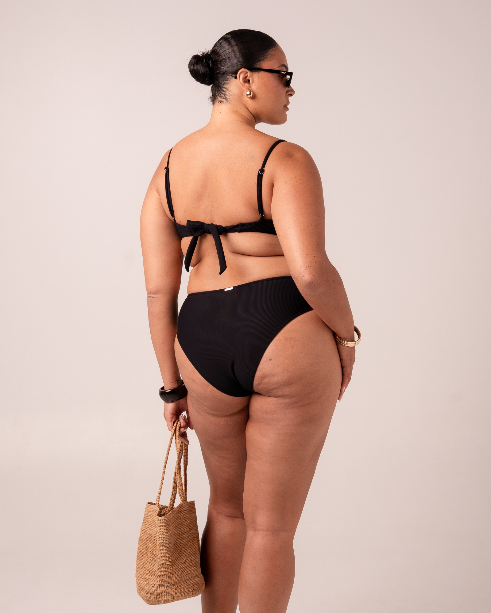 Splice Mid Rise Bottom | Black Rib