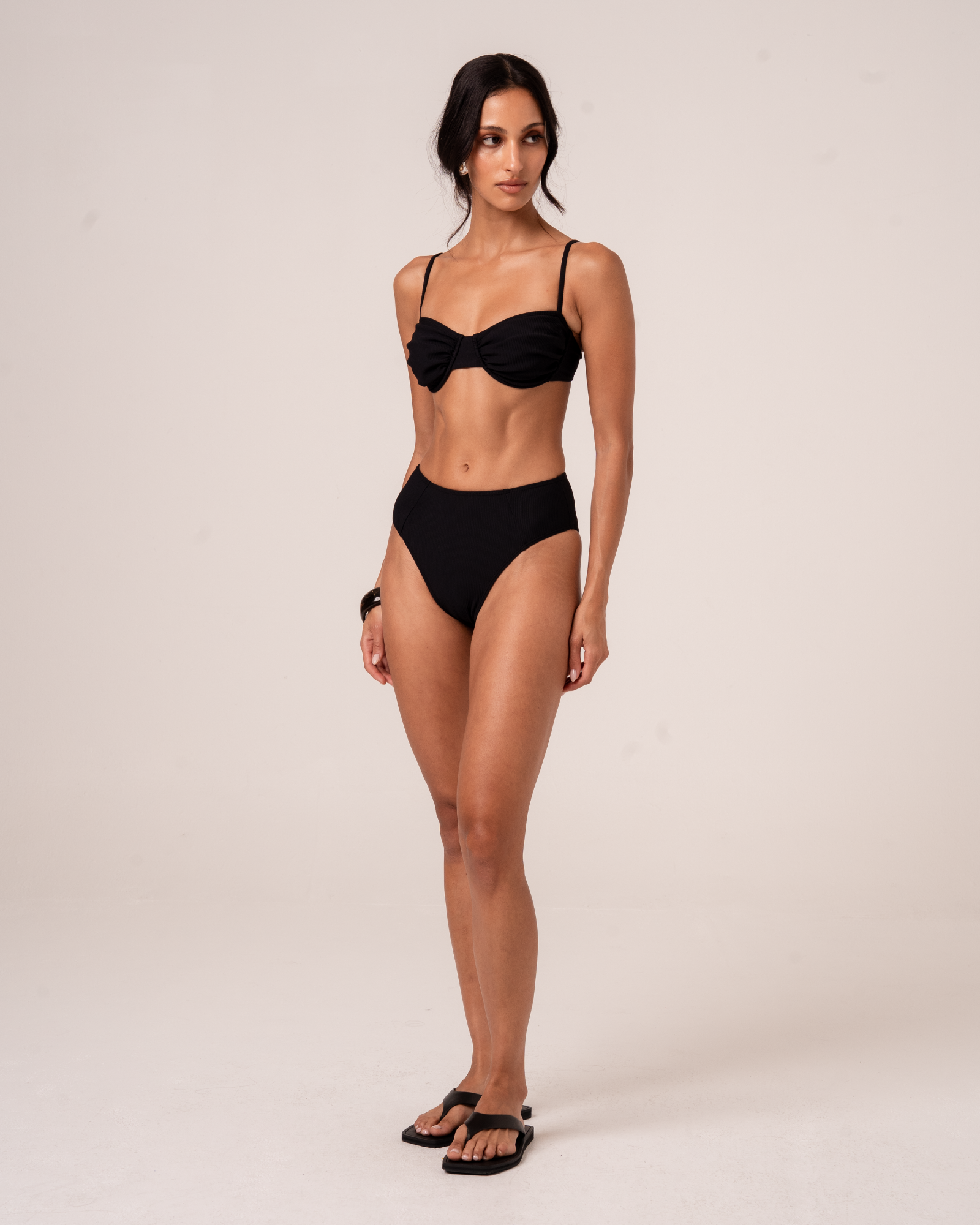 Splice Mid Rise Bottom | Black Rib