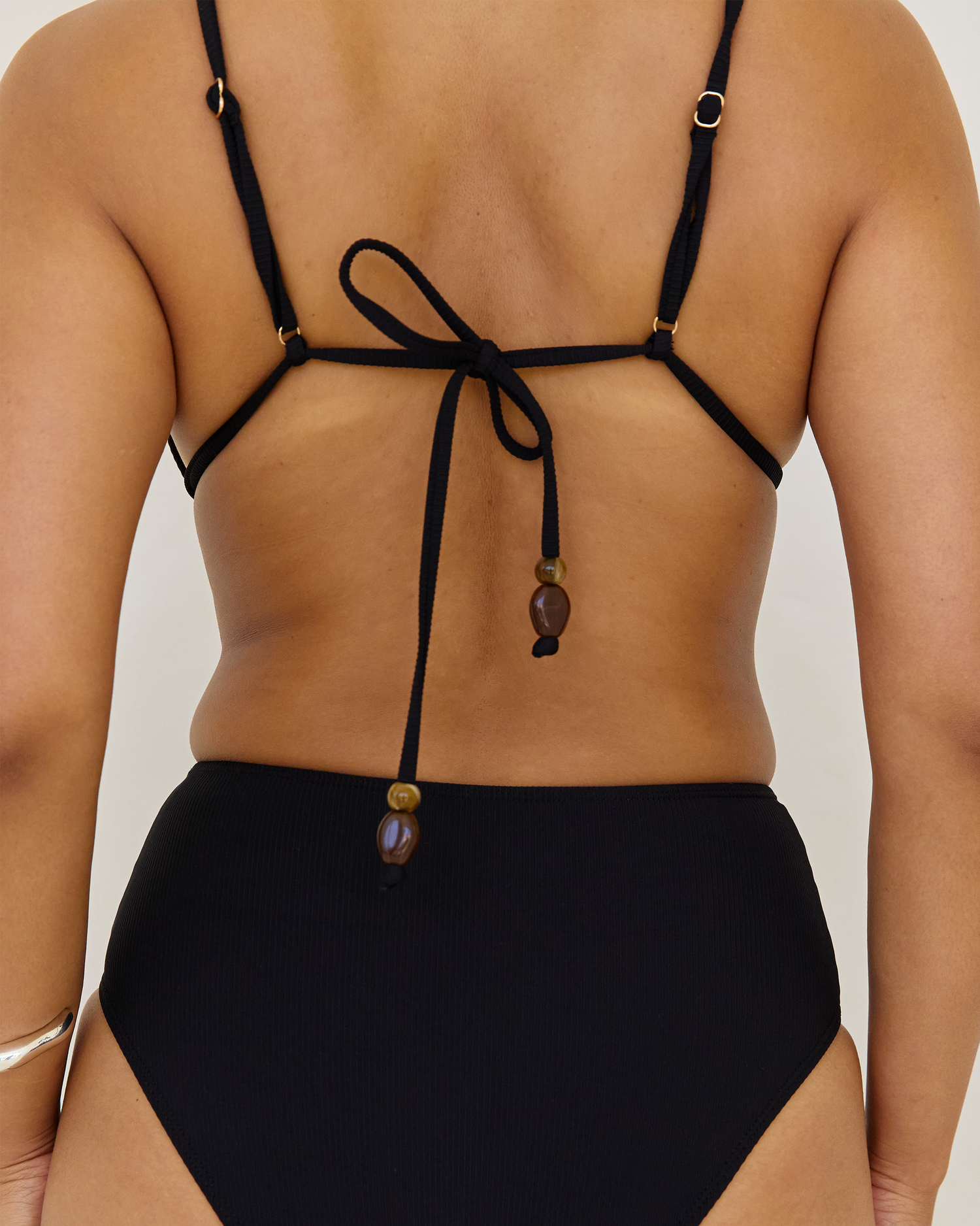 String Triangle Top | Black Rib